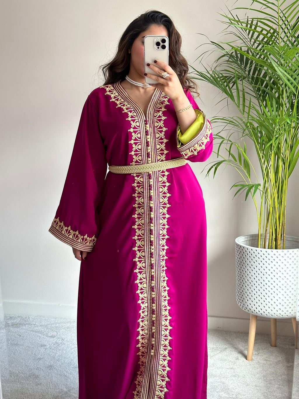 Kaftan Fes in Barbie Pink with Gold Embroidery