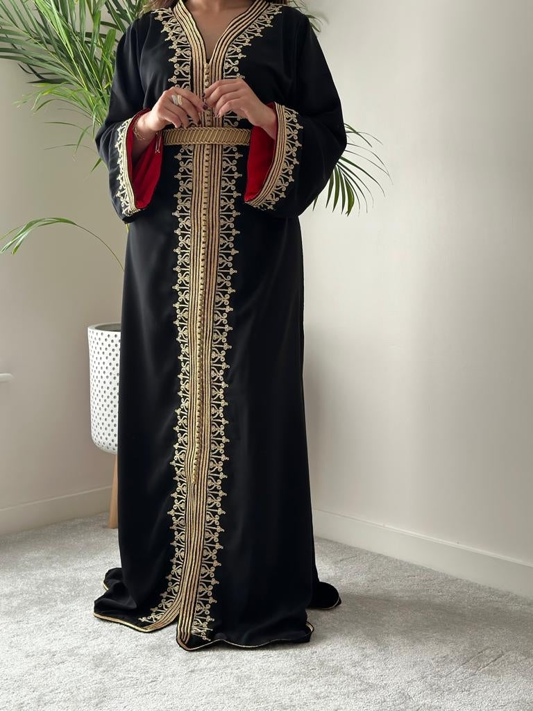 Kaftan Fes in Black with Gold Embroidery