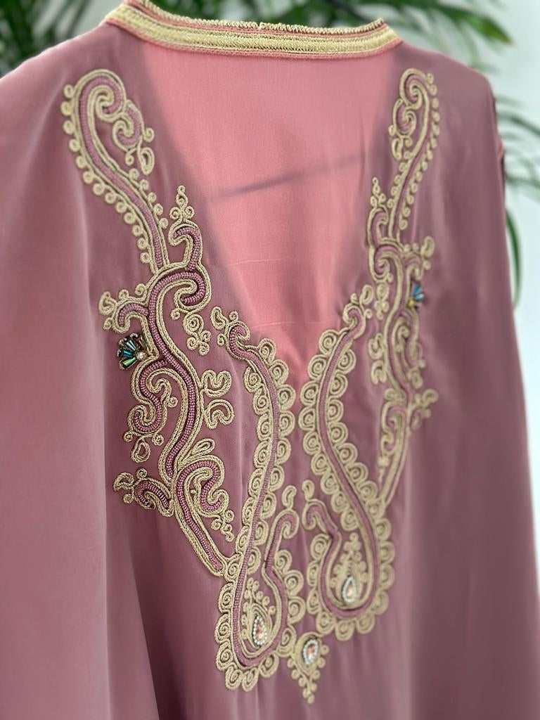 Kaftan Nakhwa in Rose Nude with gold belt and colourful embellishment