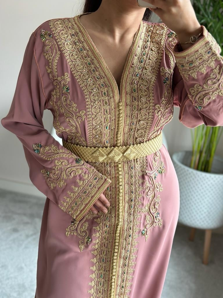 Kaftan Nakhwa in Rose Nude with gold belt and colourful embellishment