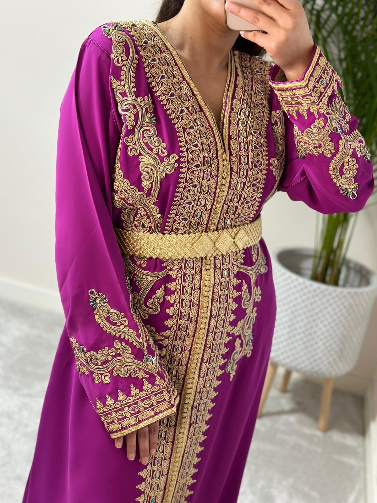 Kaftan Nakhwa in Pink with gold belt and colourful embellishment