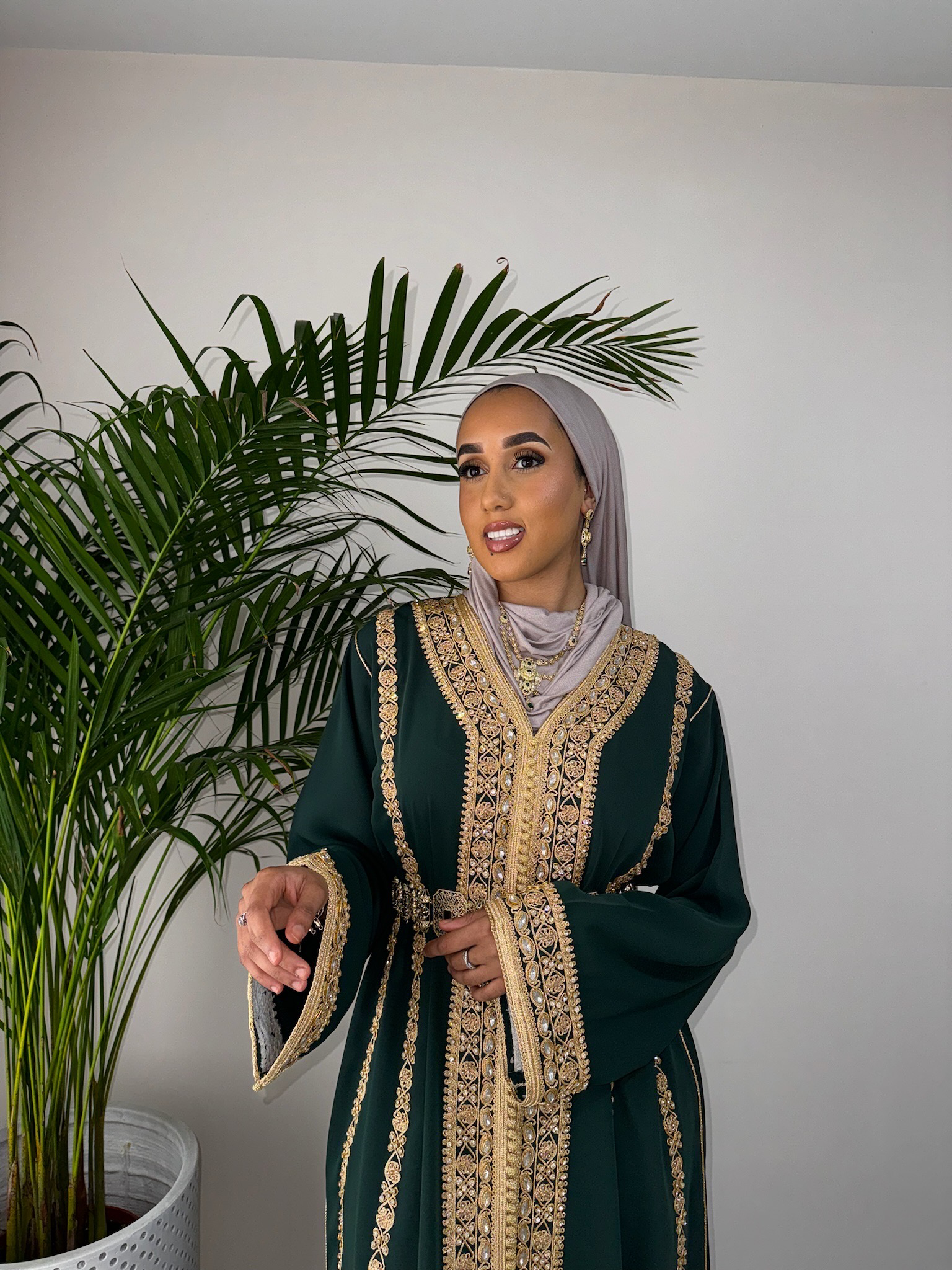 Bridal Kaftan For Henna/Mehndi in Green Full Embroidered Front/back