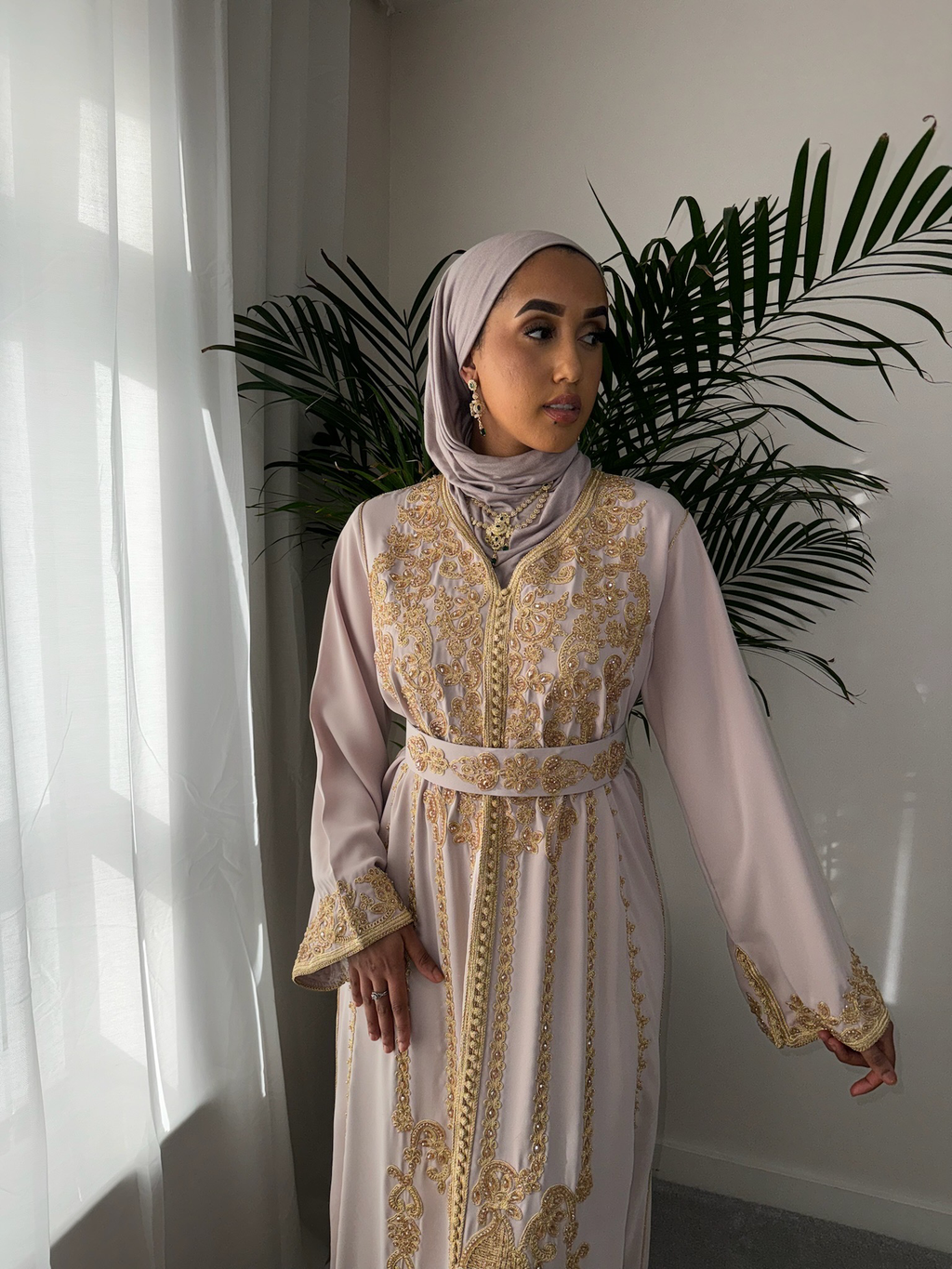 Kaftan Layali in Light Beige with full length detailed embroidery and matching belt