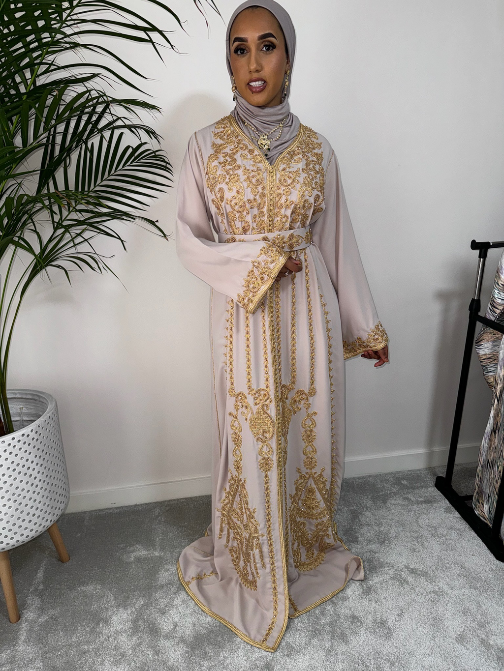 Kaftan Layali in Light Beige with full length detailed embroidery and matching belt