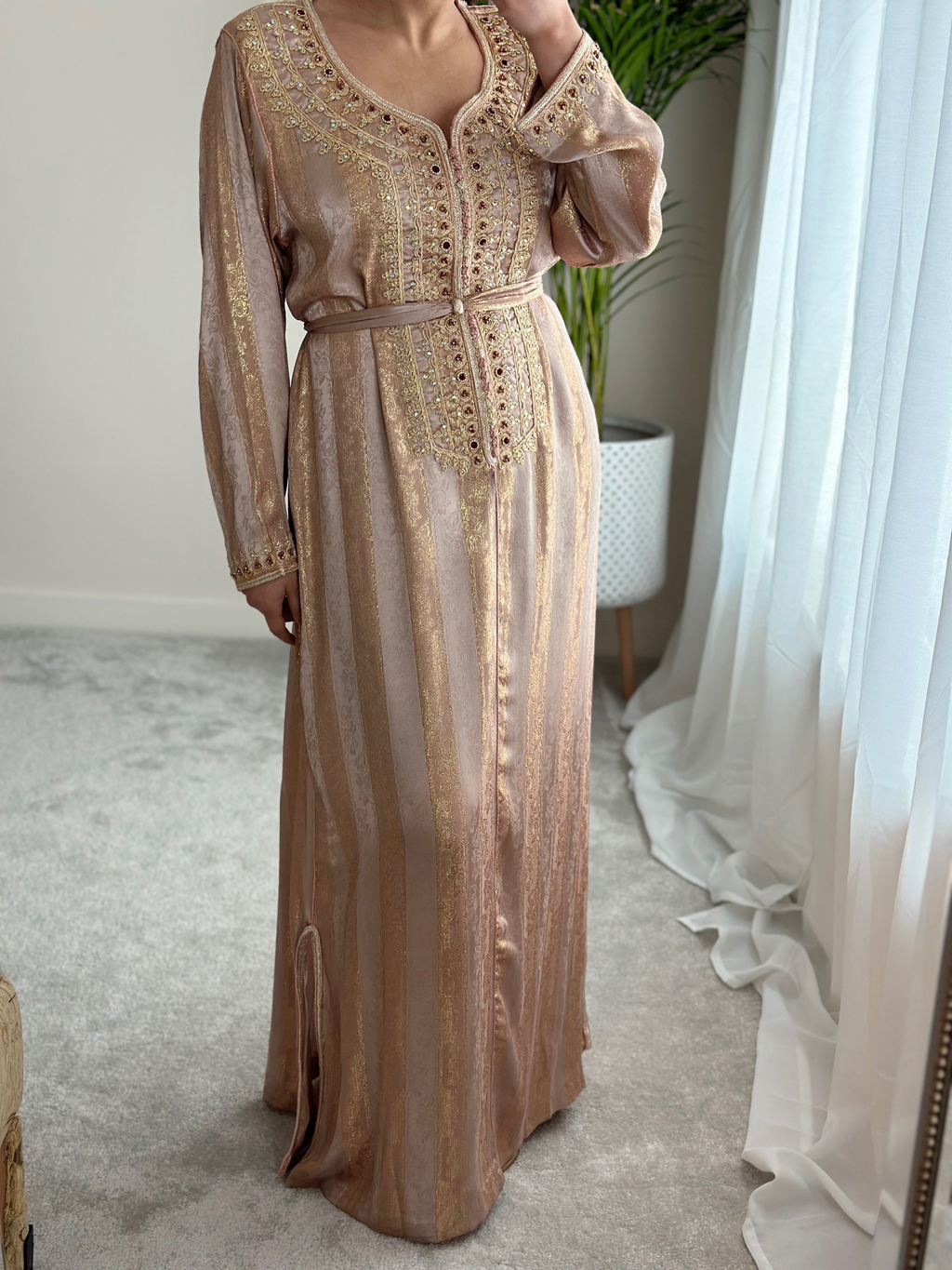 Kaftan Ramadan In Rose Gold Jawhara Fabric With Matching Belt