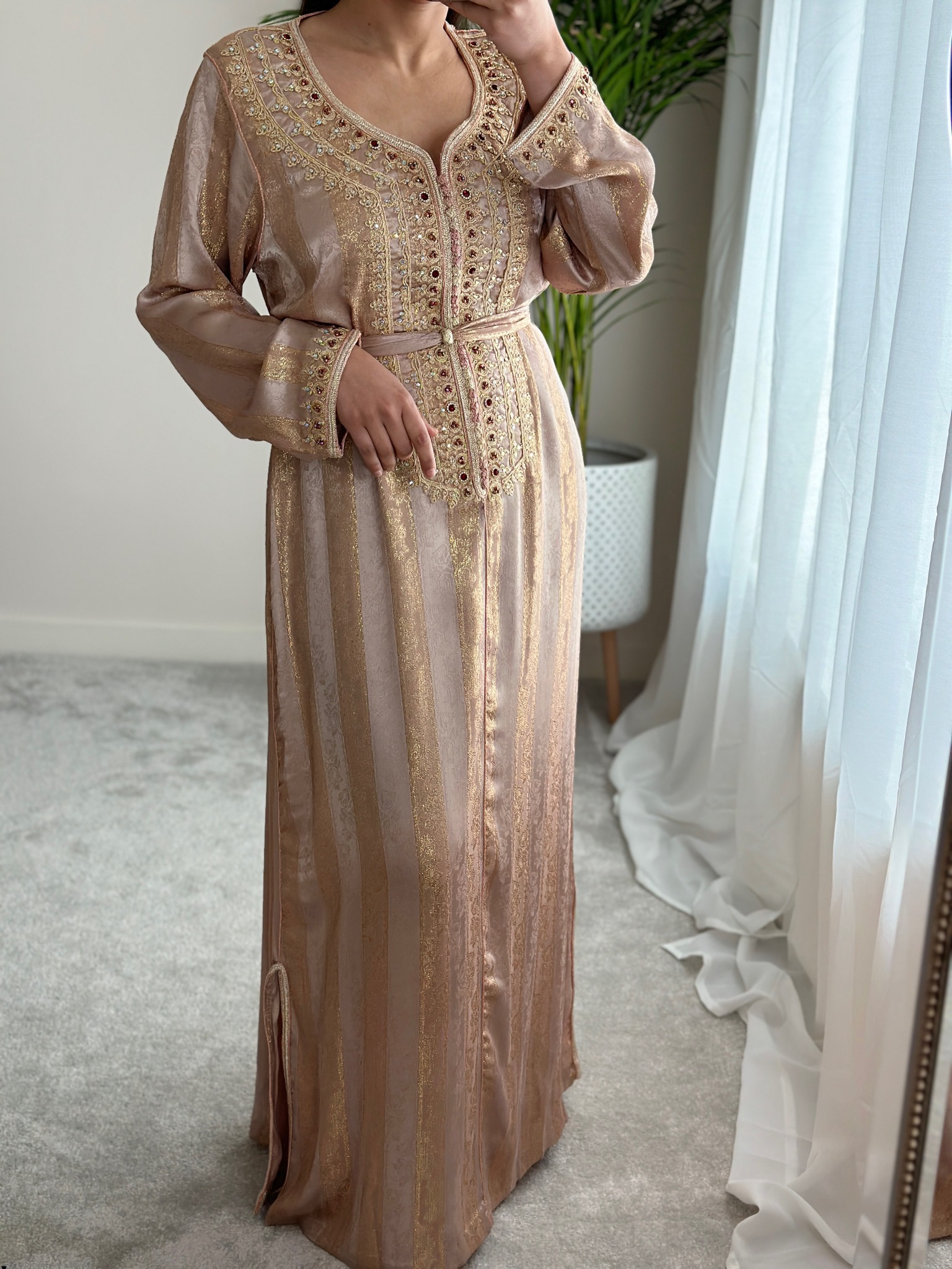 Kaftan Ramadan In Rose Gold Jawhara Fabric With Matching Belt