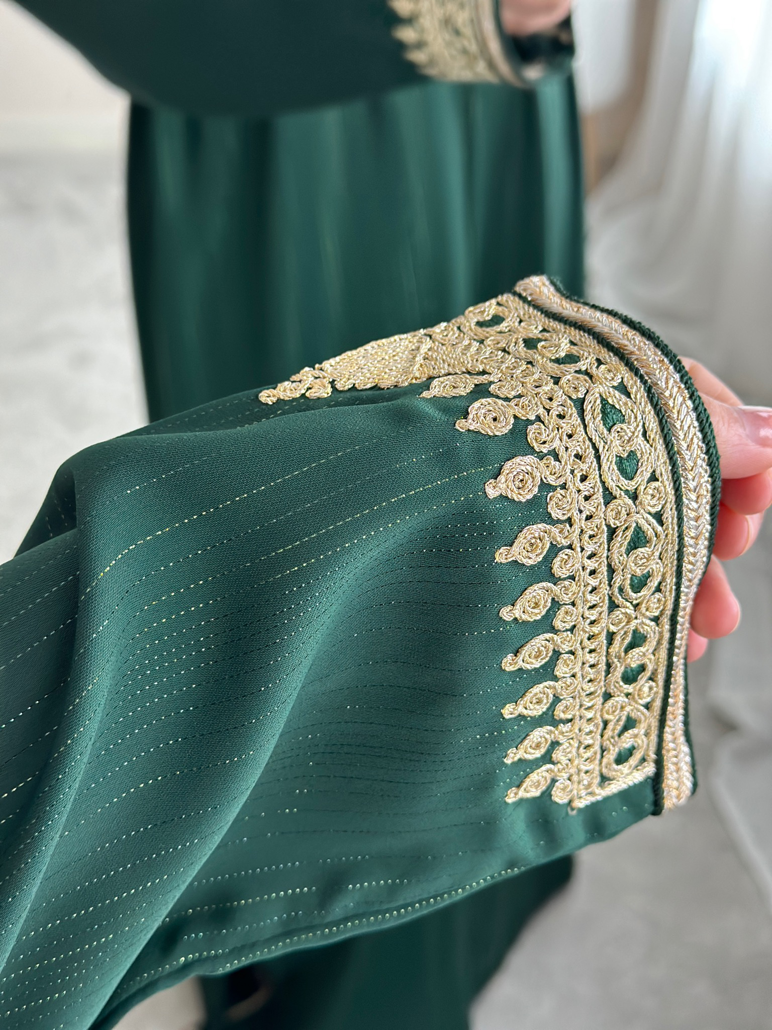 Kaftan Ramadan In Green With Hand Stitch Embroidery