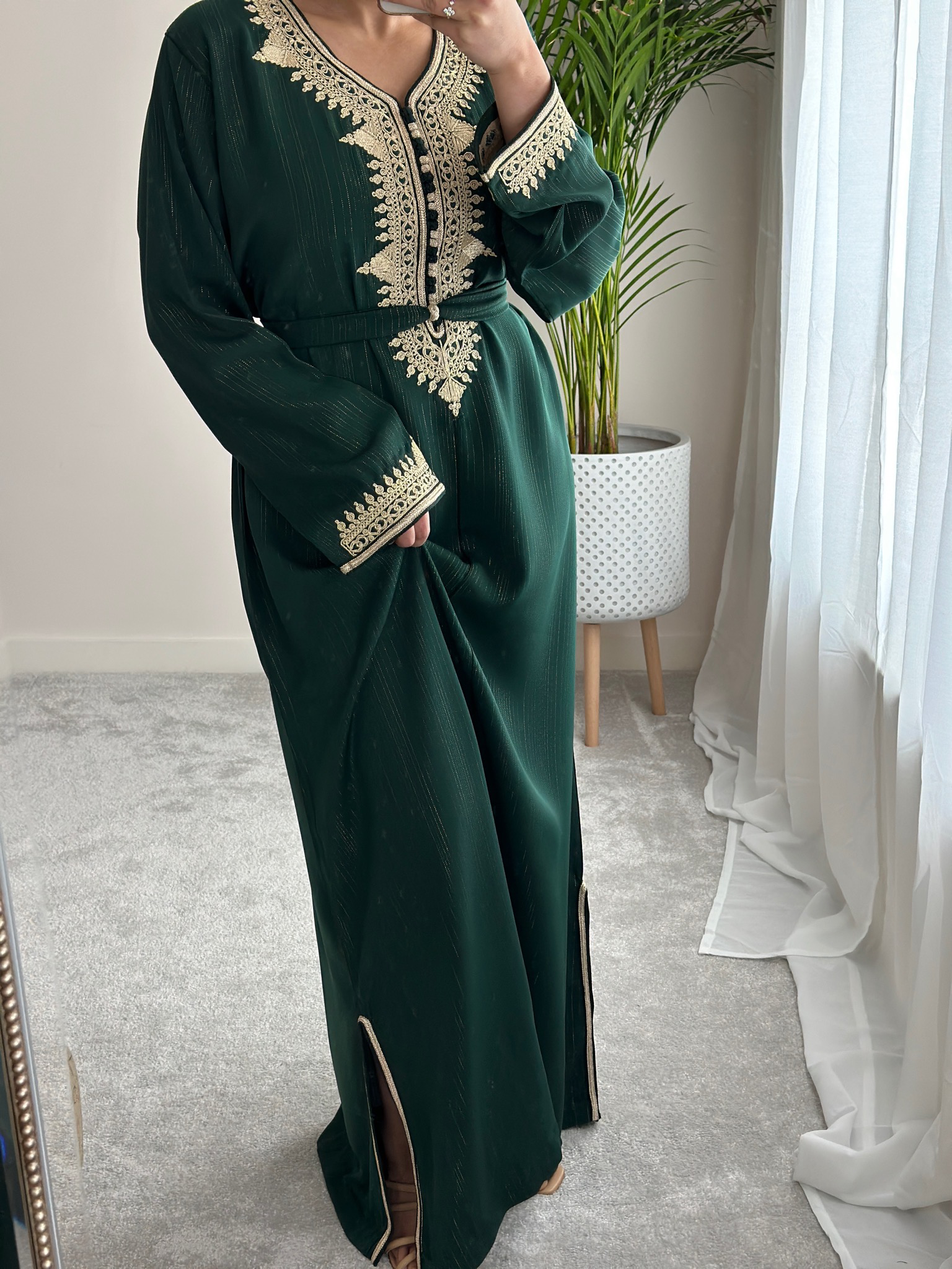 Kaftan Ramadan In Green With Hand Stitch Embroidery