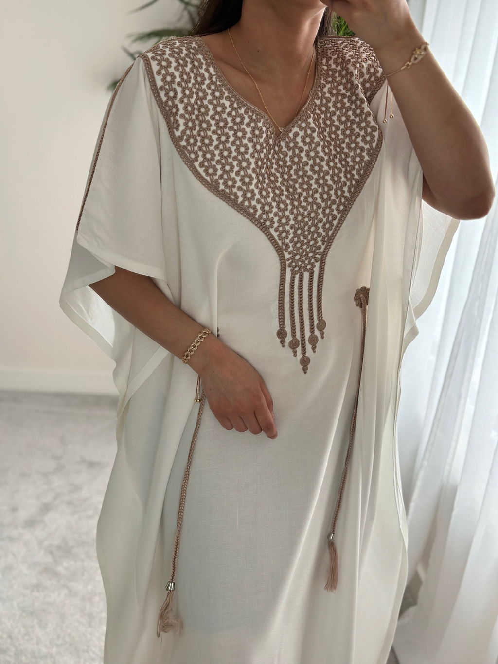 Premium Gandoura in white with belt