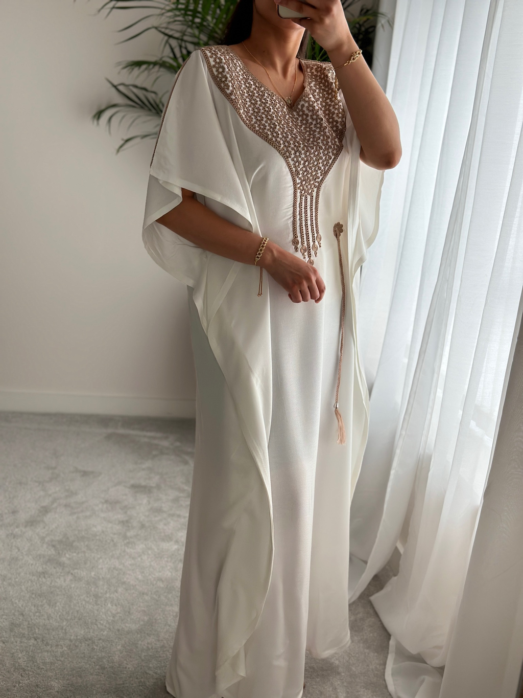 Premium Gandoura in white with belt