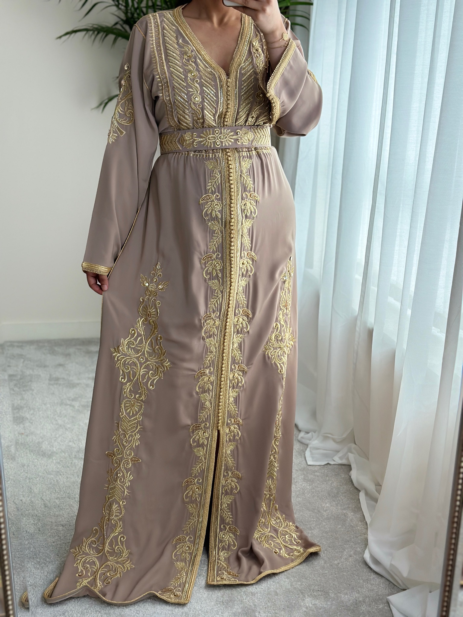 Kaftan Layali In Nude Colour With Embroidered Belt