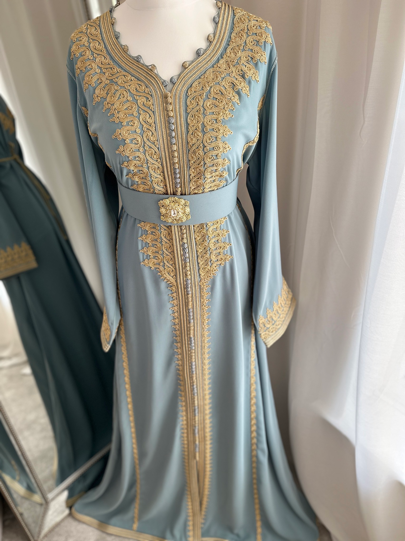 Kaftan Sanae With Gold Embroidery