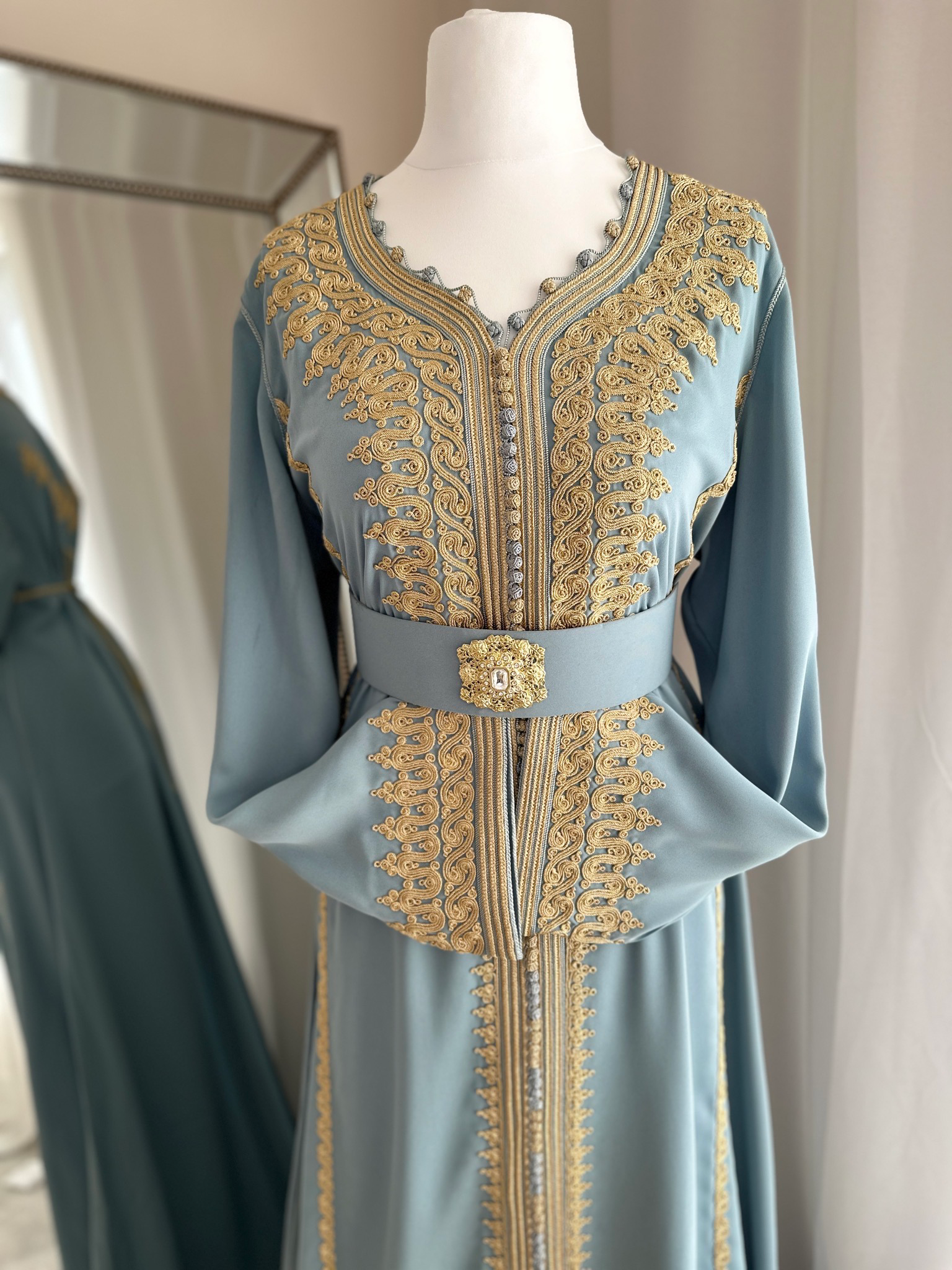 Kaftan Sanae With Gold Embroidery