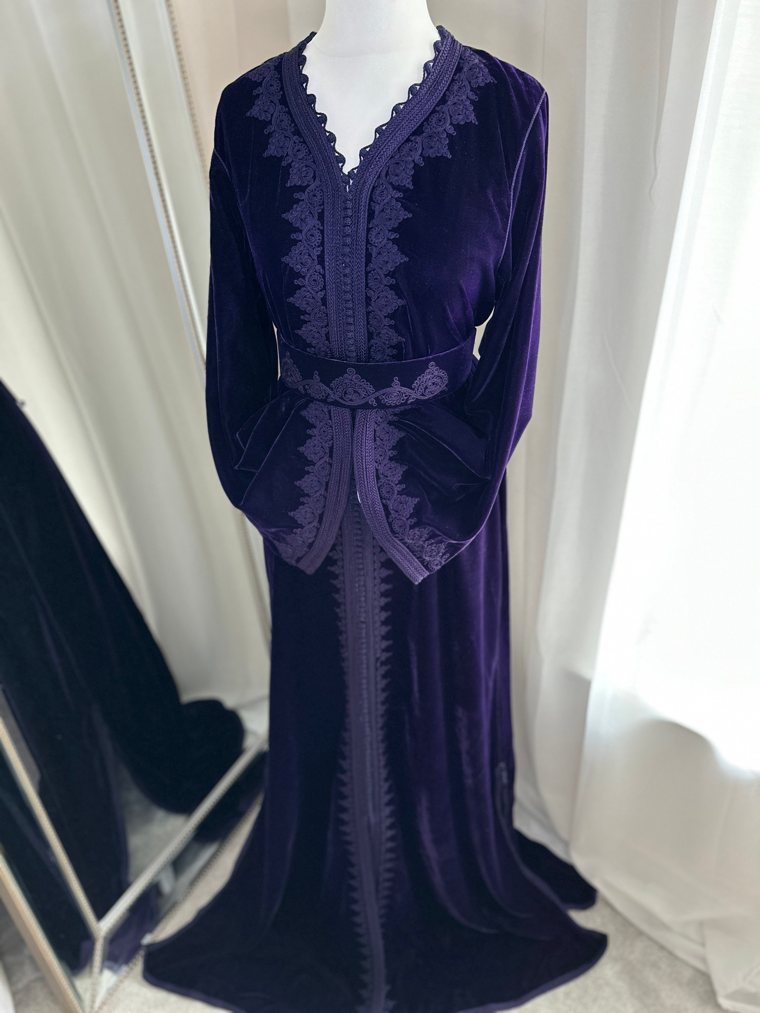 Kaftan Velvet In Dark Purple