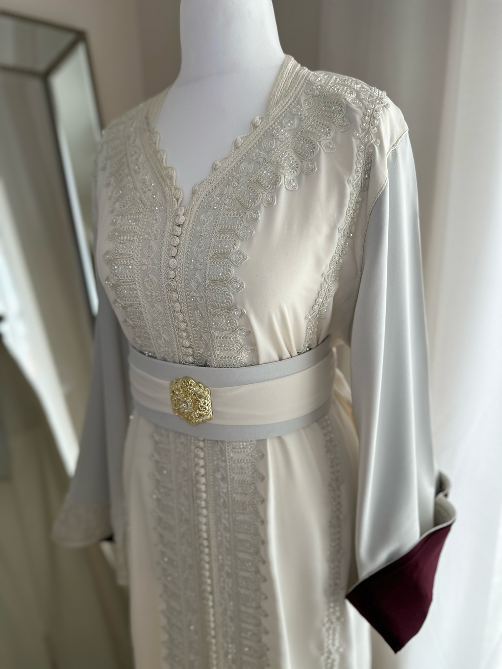 Kaftan Amirah In White