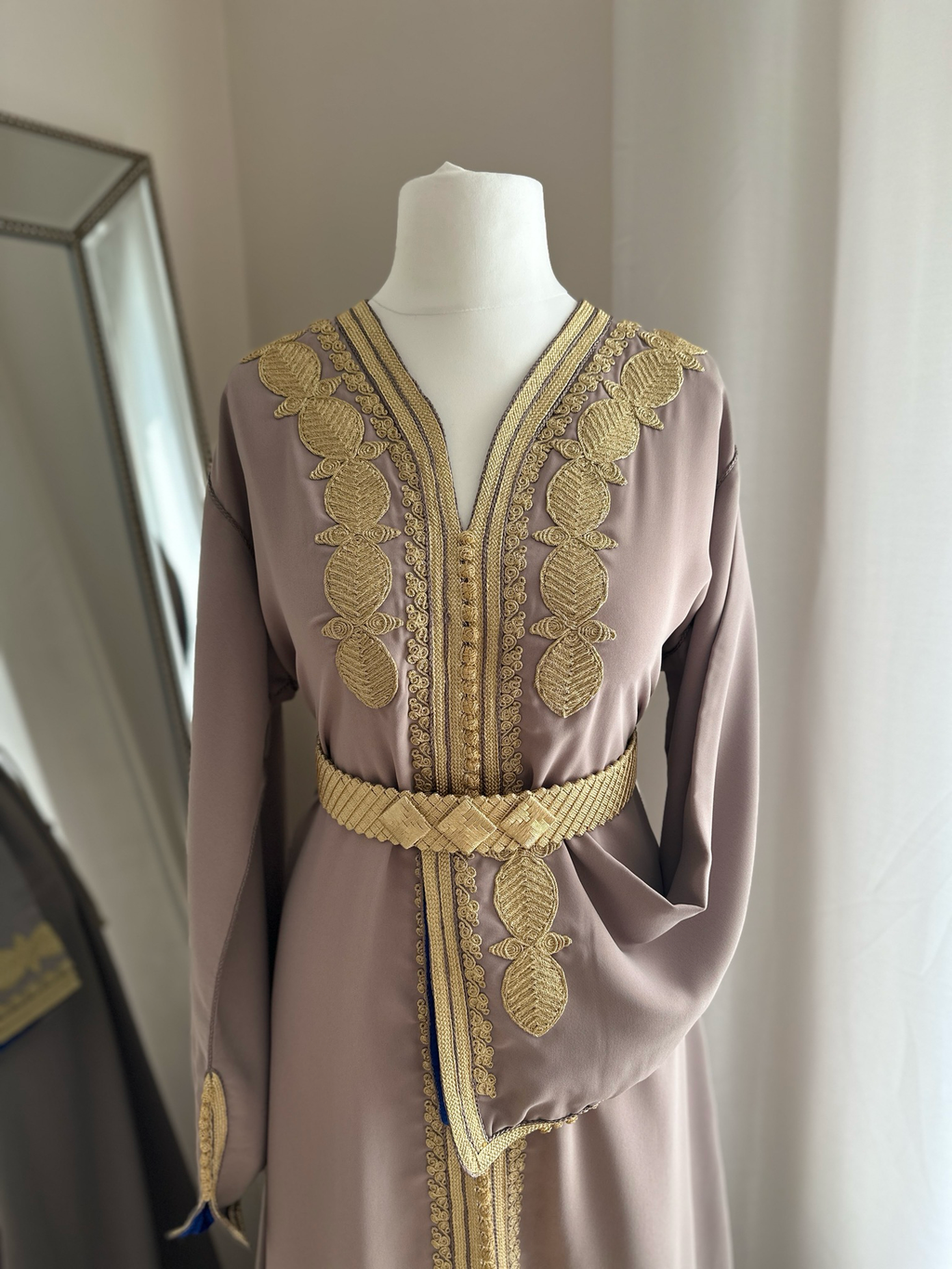 Kaftan Asmae In Nude