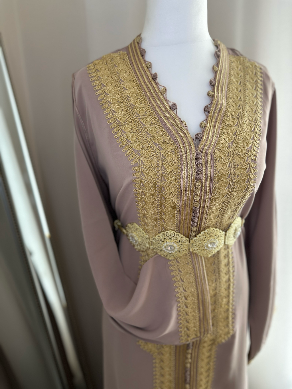 Kaftan Nisrine In Nude