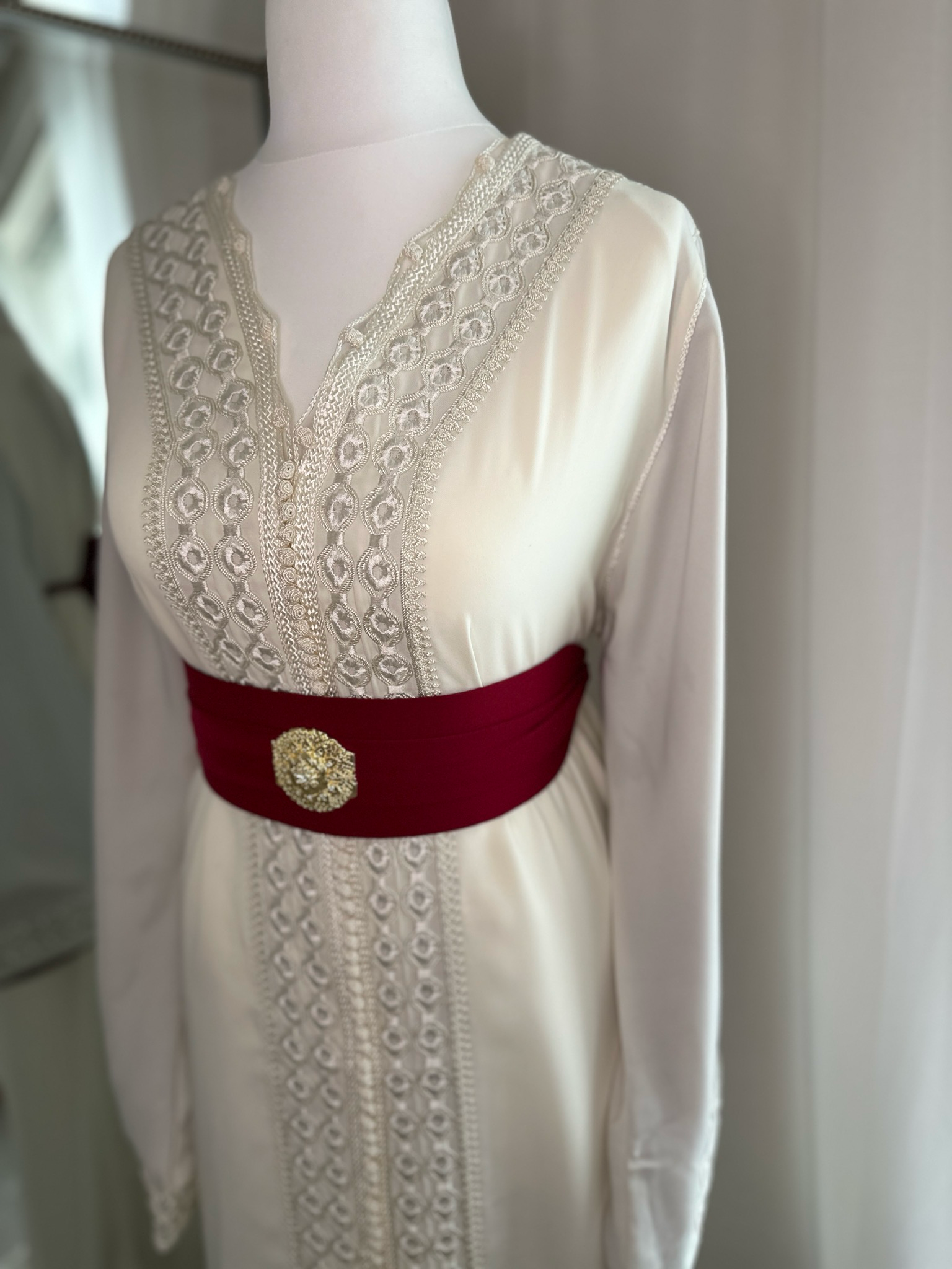 Kaftan Amirah With Red Belt